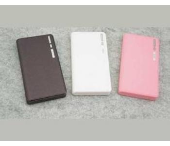 移动电源12000mAn