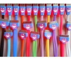 苹果4S iphone4发光笑脸数据线 面条ipad2\3\4 苹果四代充电